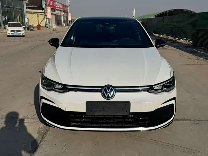 Фото 2 - Volkswagen Golf