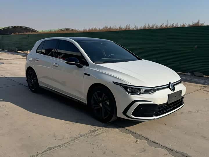 Фото 3 - Volkswagen Golf