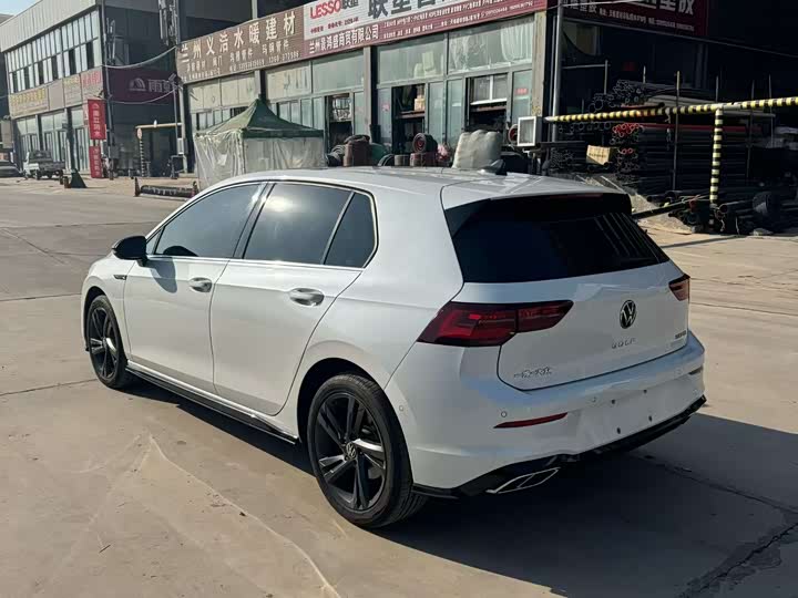 Фото 4 - Volkswagen Golf