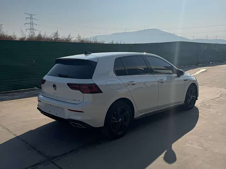 Фото 6 - Volkswagen Golf