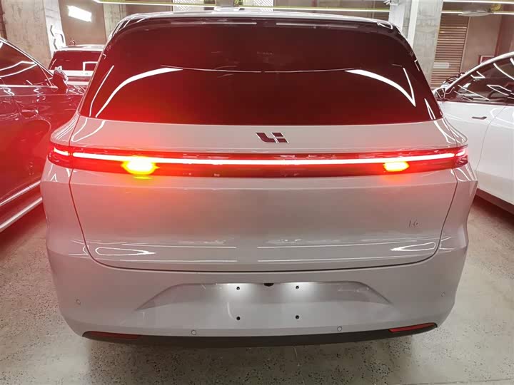 Фото 6 - LiXiang L6