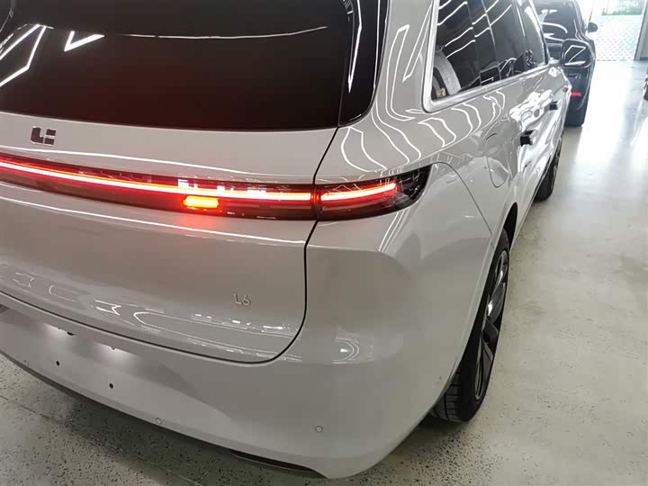 Фото 8 - LiXiang L6