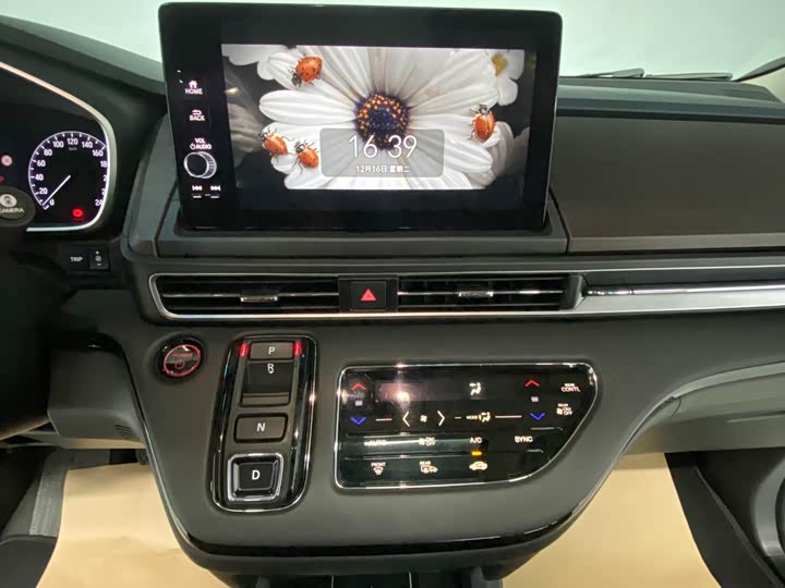 Фото 11 - Honda Odyssey