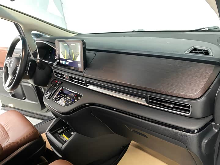 Фото 28 - Honda Odyssey