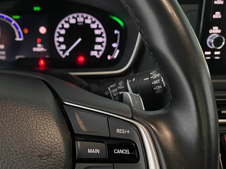 Фото 30 - Honda Odyssey