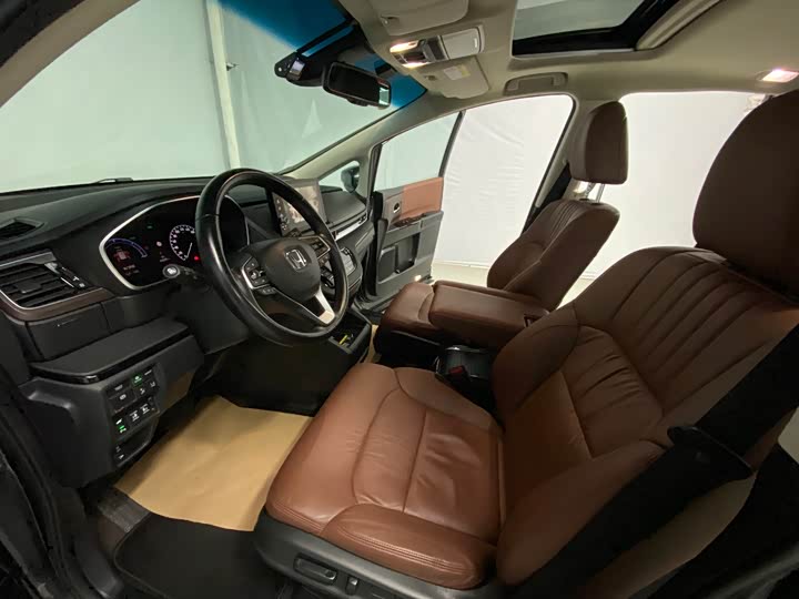 Фото 7 - Honda Odyssey