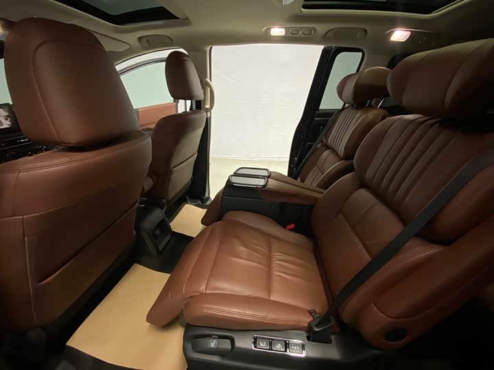 Фото 8 - Honda Odyssey