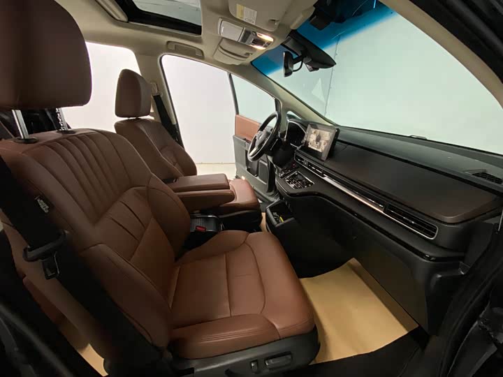 Фото 9 - Honda Odyssey