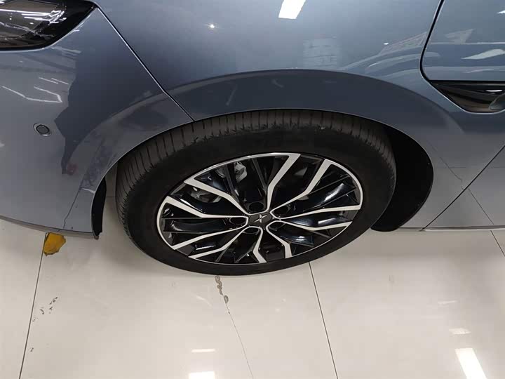 Фото 23 - XPeng P5