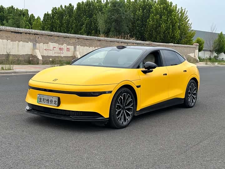 Фото 1 - Zeekr 007