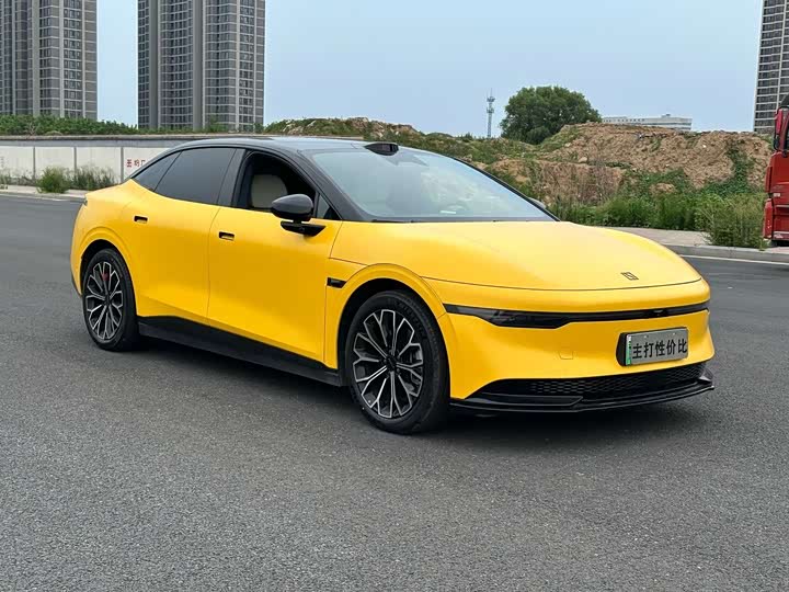 Фото 2 - Zeekr 007