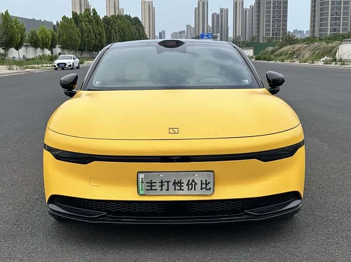 Фото 3 - Zeekr 007