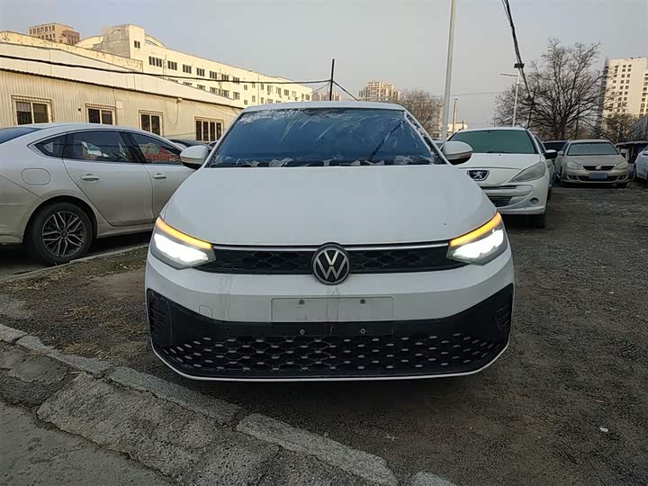 Фото 3 - Volkswagen Lavida