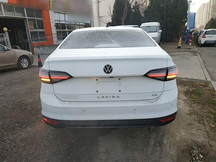 Фото 6 - Volkswagen Lavida