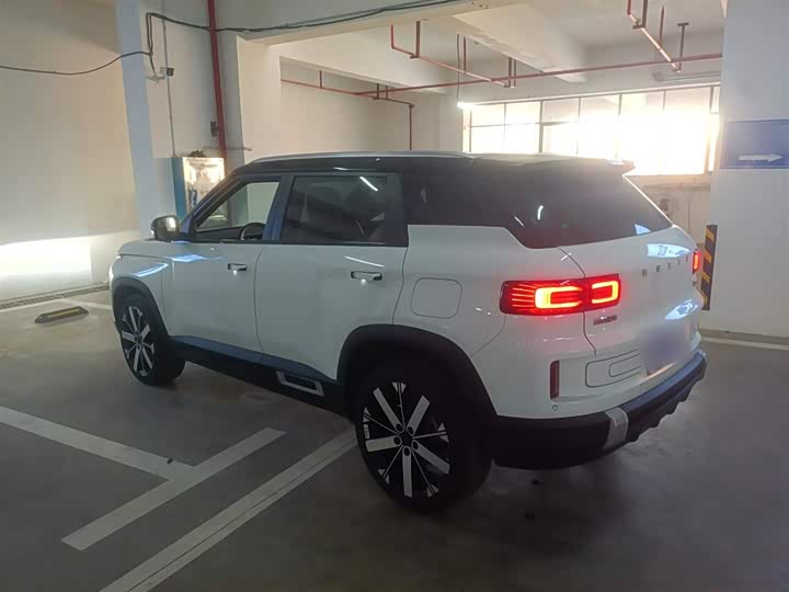 Фото 5 - Geely Icon