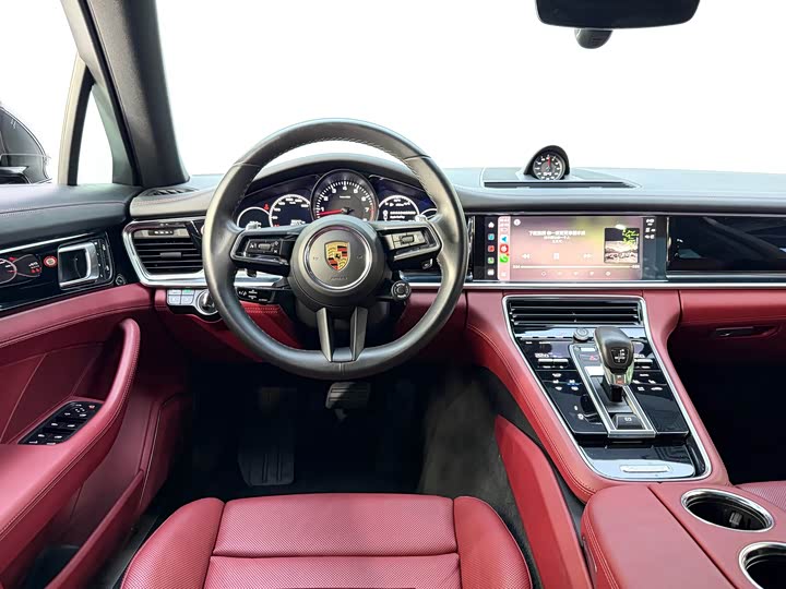 Фото 14 - Porsche Panamera