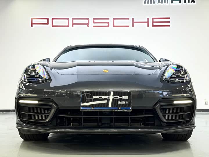 Фото 27 - Porsche Panamera