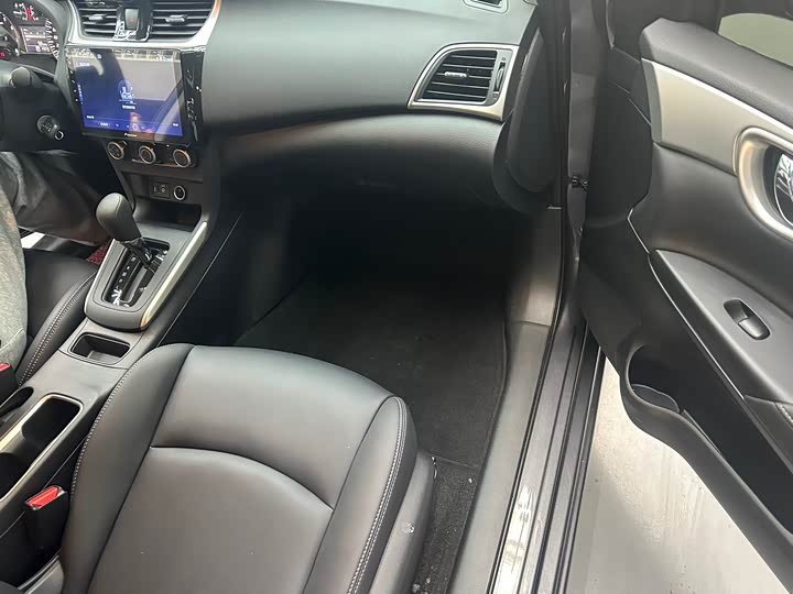 Фото 4 - Nissan Sylphy