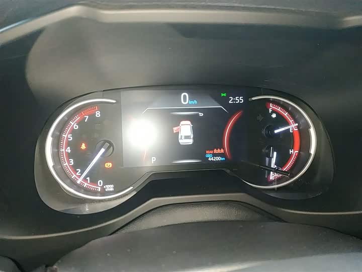 Фото 12 - Toyota RAV4