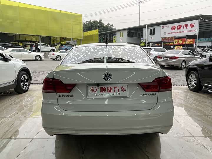 Фото 10 - Volkswagen Santana