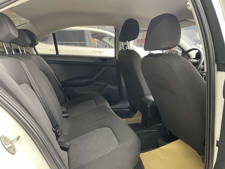 Фото 7 - Volkswagen Santana