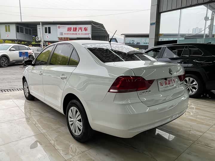 Фото 9 - Volkswagen Santana