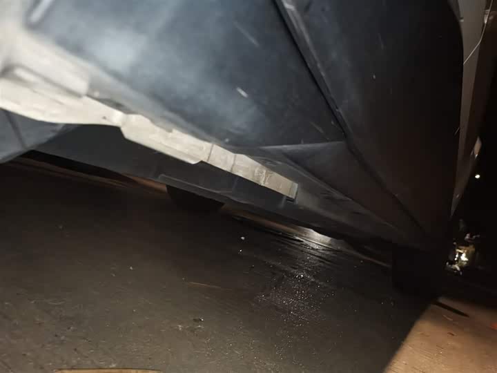 Фото 17 - Toyota C-HR