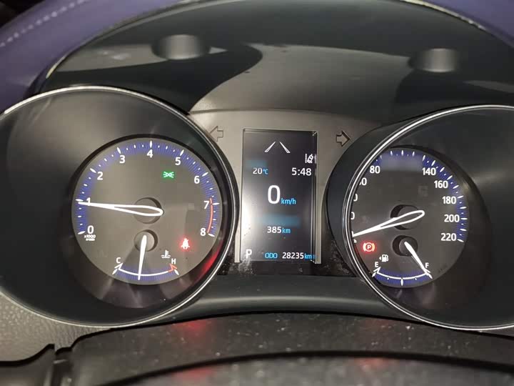 Фото 4 - Toyota C-HR