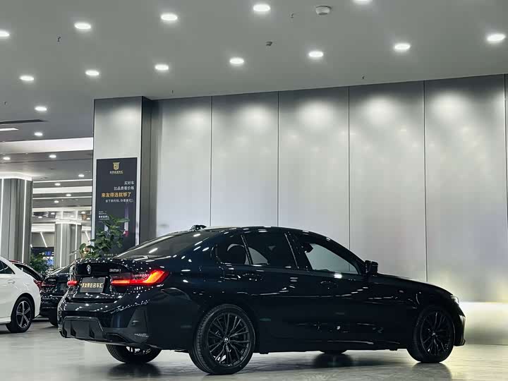 Фото 8 - BMW 3 Series
