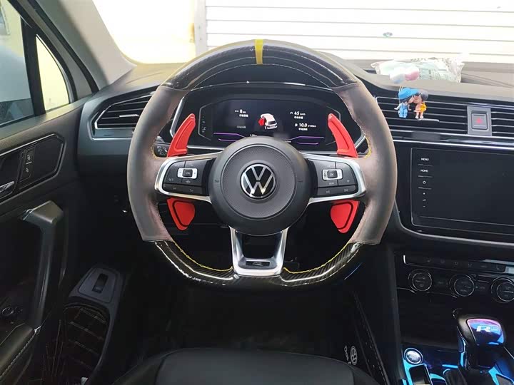 Фото 11 - Volkswagen Tiguan L Pro