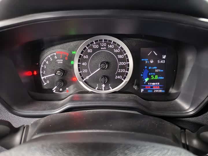 Фото 11 - Toyota Corolla