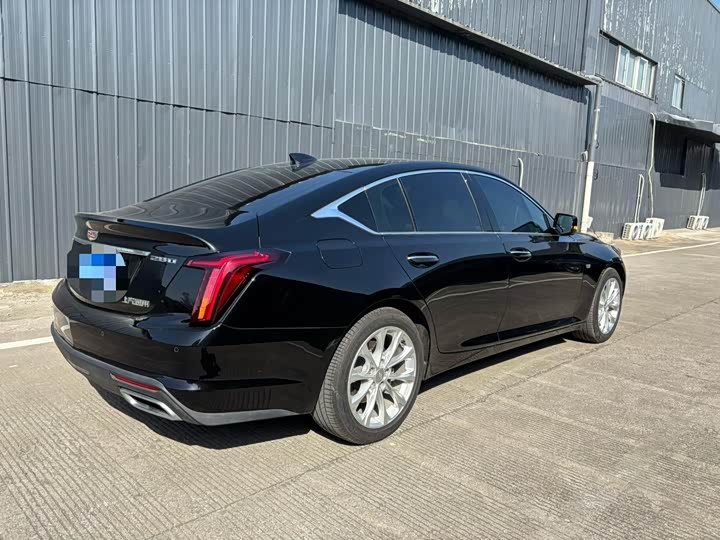 Фото 15 - Cadillac CT5