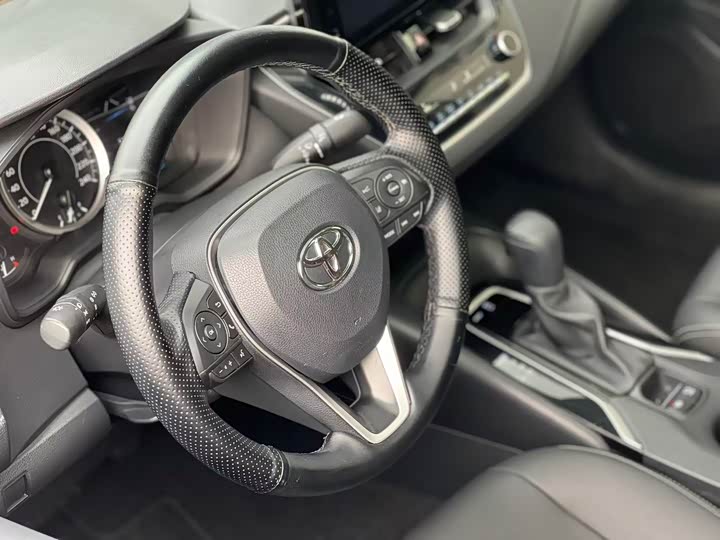 Фото 10 - Toyota Allion