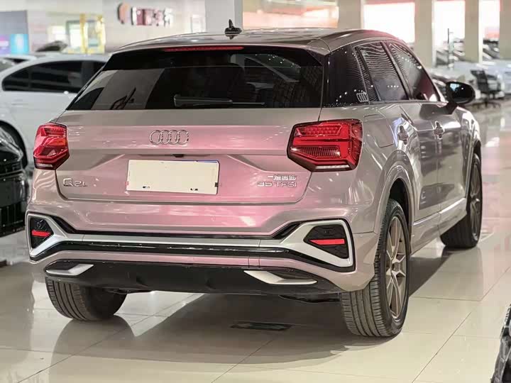 Фото 4 - Audi Q2L