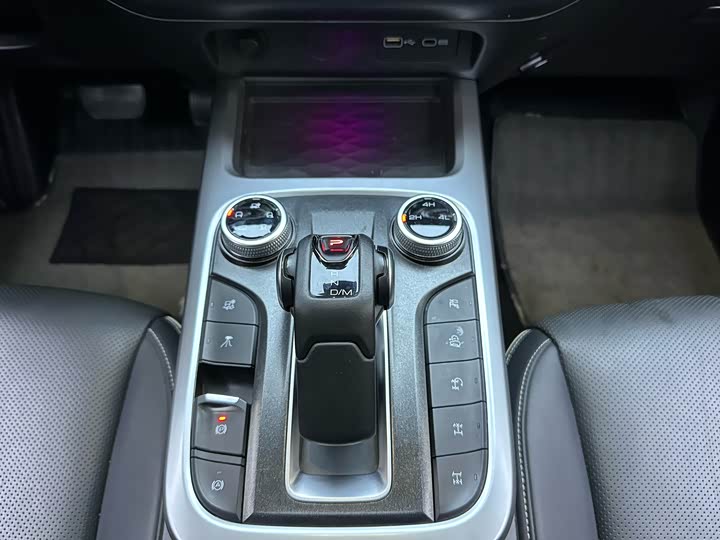 Фото 12 - Tank 300