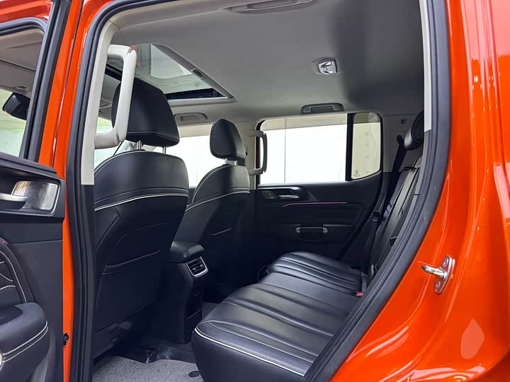 Фото 9 - Tank 300