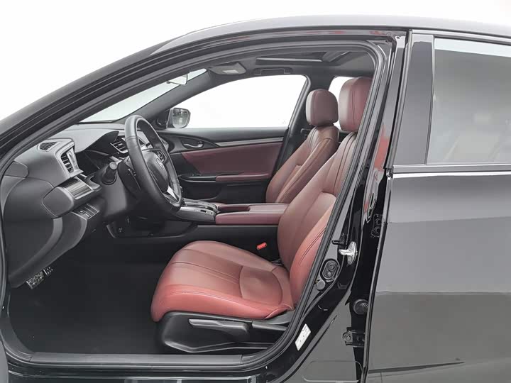 Фото 10 - Honda Civic