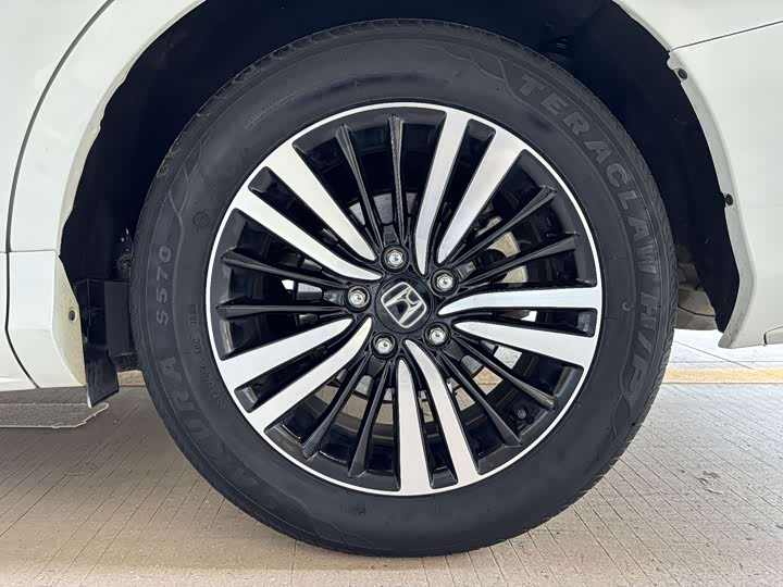 Фото 19 - Honda Odyssey