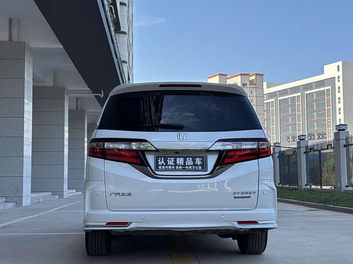 Фото 5 - Honda Odyssey