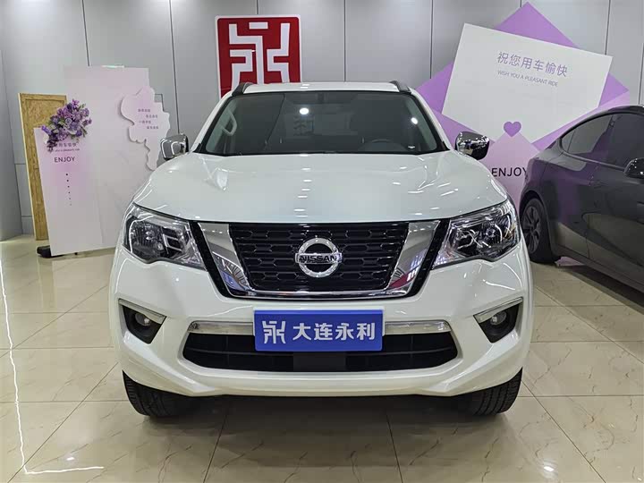 Фото 2 - Nissan Terra