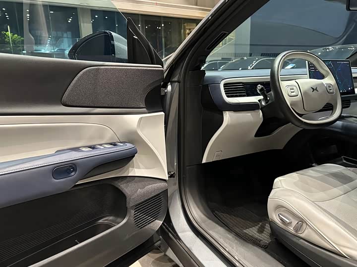 Фото 8 - XPeng G6