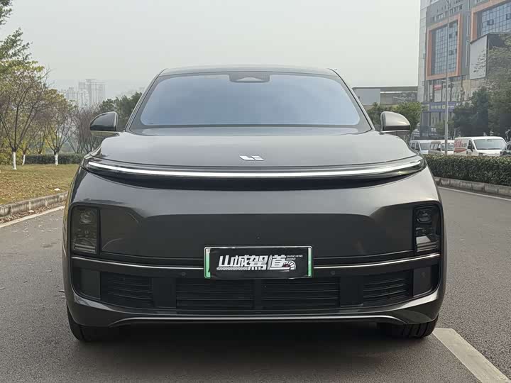 Фото 2 - LiXiang L8