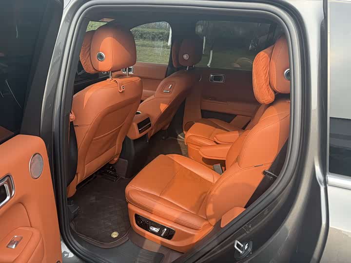 Фото 8 - LiXiang L8