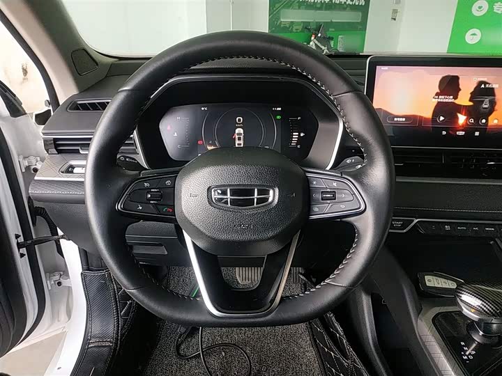 Фото 11 - Geely Preface