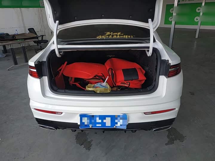 Фото 19 - Geely Preface