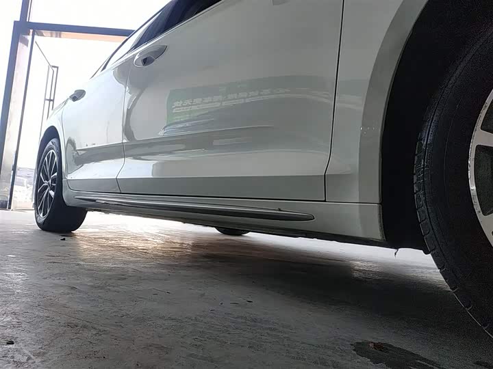 Фото 21 - Geely Preface