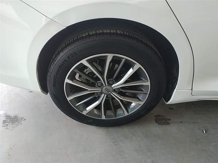 Фото 26 - Geely Preface