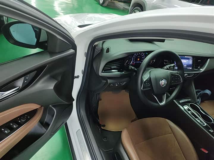 Фото 16 - Buick Regal