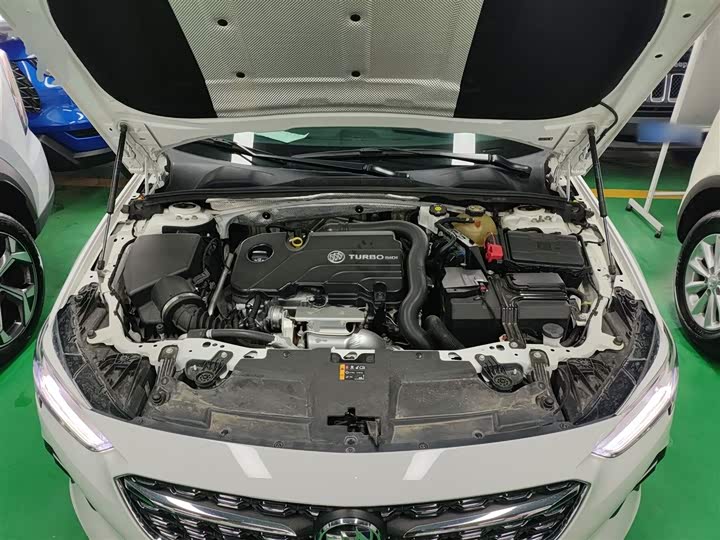 Фото 20 - Buick Regal