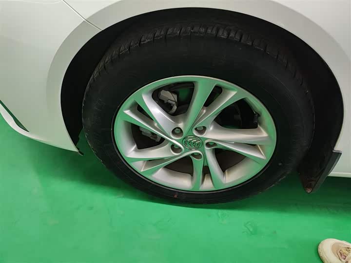 Фото 23 - Buick Regal